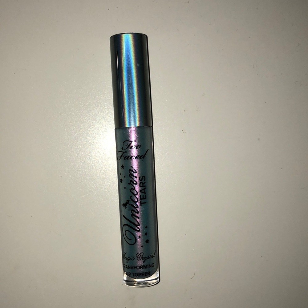 lip gloss